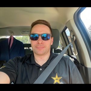 Meet your Posher, Adam